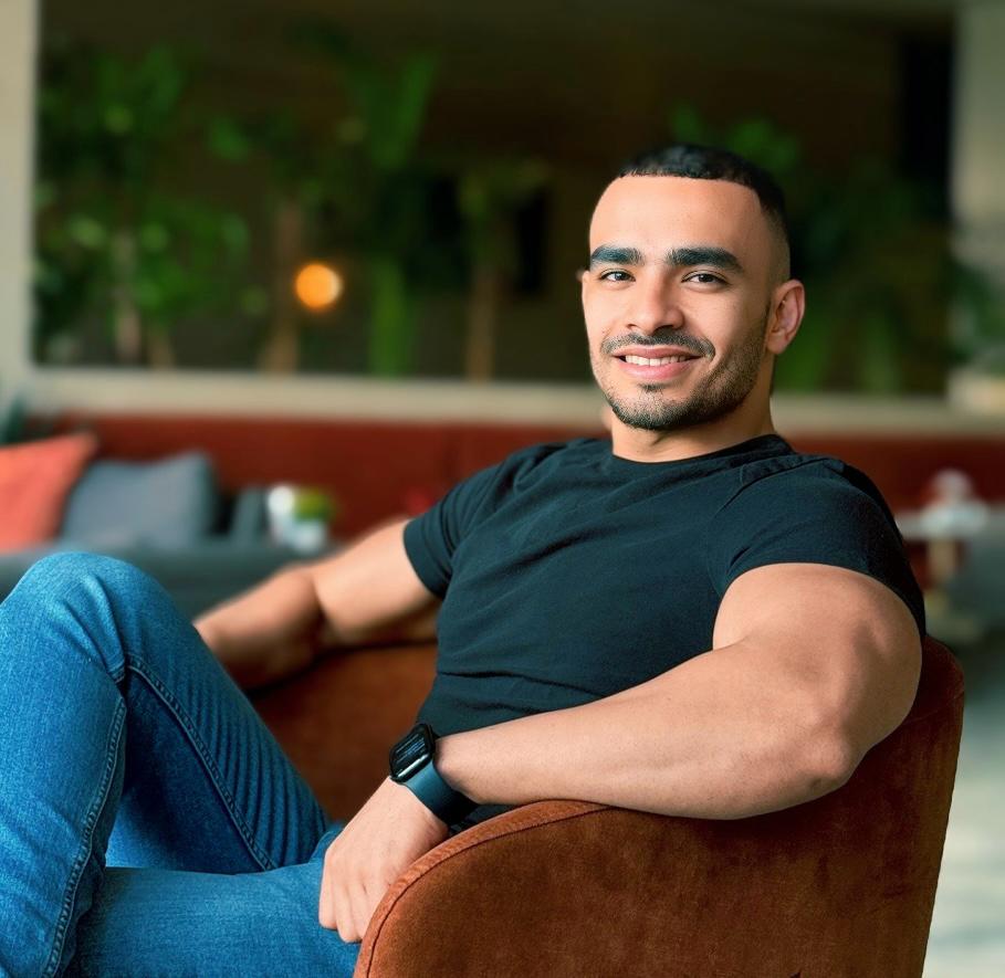 احجز اجتماع مع خالد