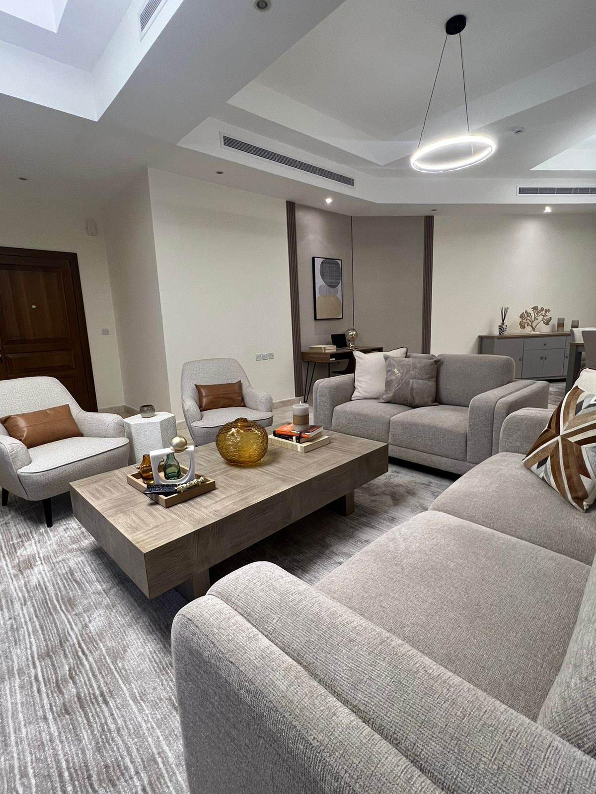 https://cdn.rekaz.io/tenants/3a152b6b-8169-58da-b277-ea546cb98519/3a19afbb-b024-7ce2-80c1-ac0a326ded00.jpg