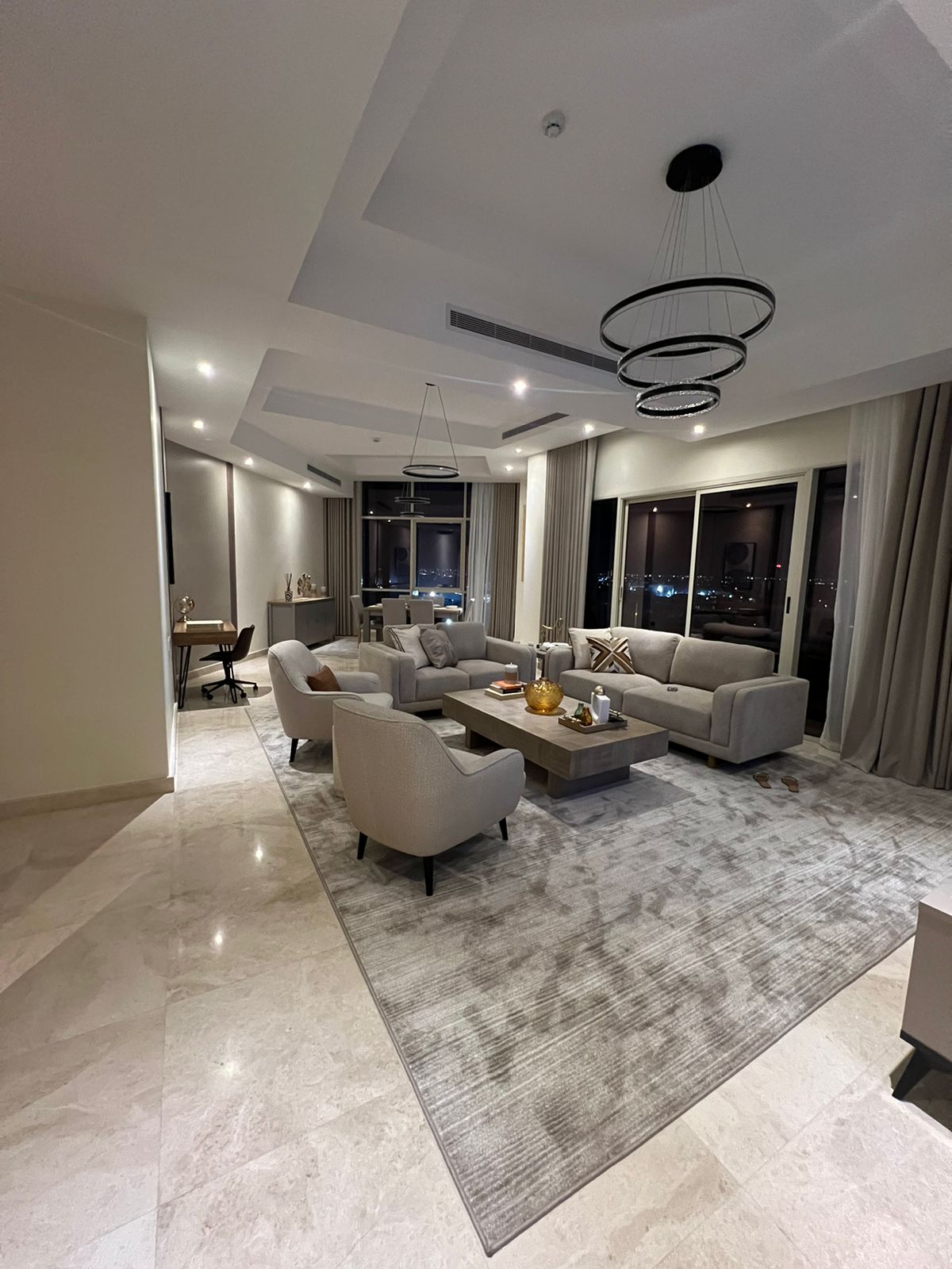 https://cdn.rekaz.io/tenants/3a152b6b-8169-58da-b277-ea546cb98519/3a19afbb-b407-a7f2-525c-f6b2dd59f114.jpg