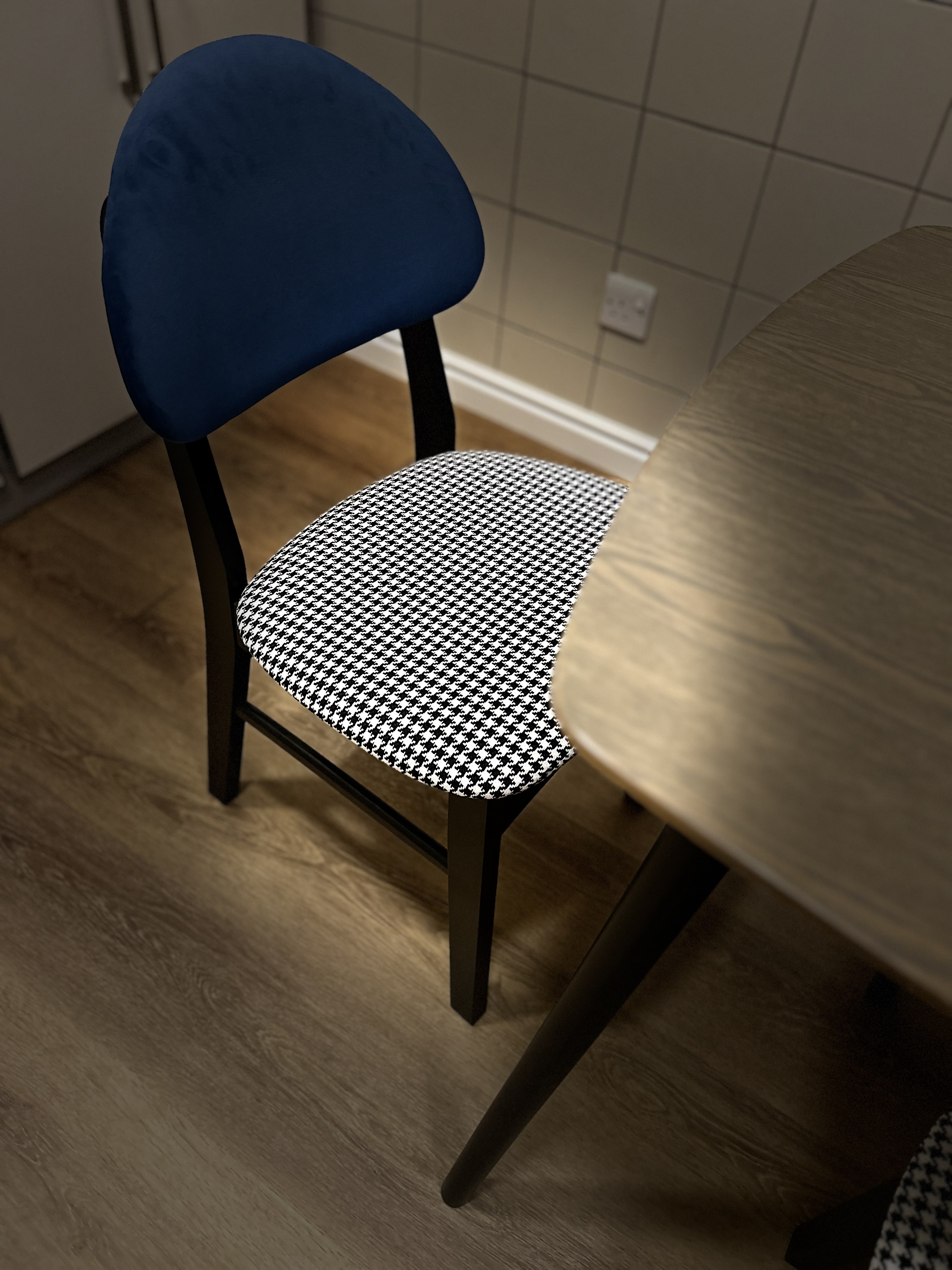 https://cdn.rekaz.io/tenants/3a152b6b-8169-58da-b277-ea546cb98519/3a19afbc-b866-39f5-bdba-b86e4c664a49.jpg