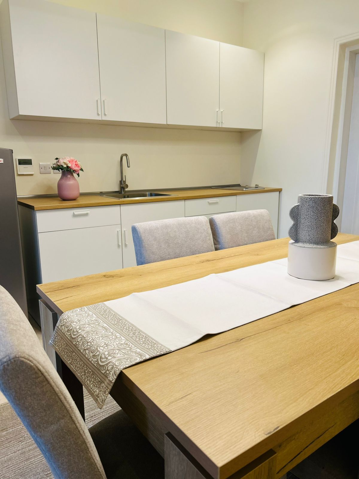 https://cdn.rekaz.io/tenants/3a152b6b-8169-58da-b277-ea546cb98519/3a19b2b2-052c-eddc-7da8-c6fd68d3809d.jpg