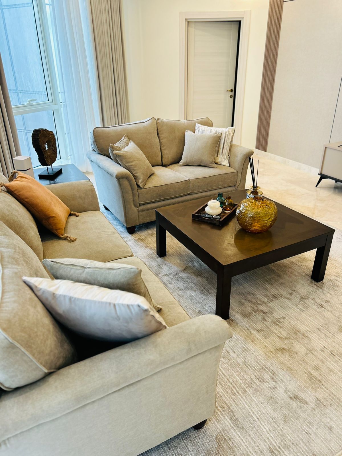https://cdn.rekaz.io/tenants/3a152b6b-8169-58da-b277-ea546cb98519/3a19b2b2-db15-5f00-3421-74fa190dc584.jpg