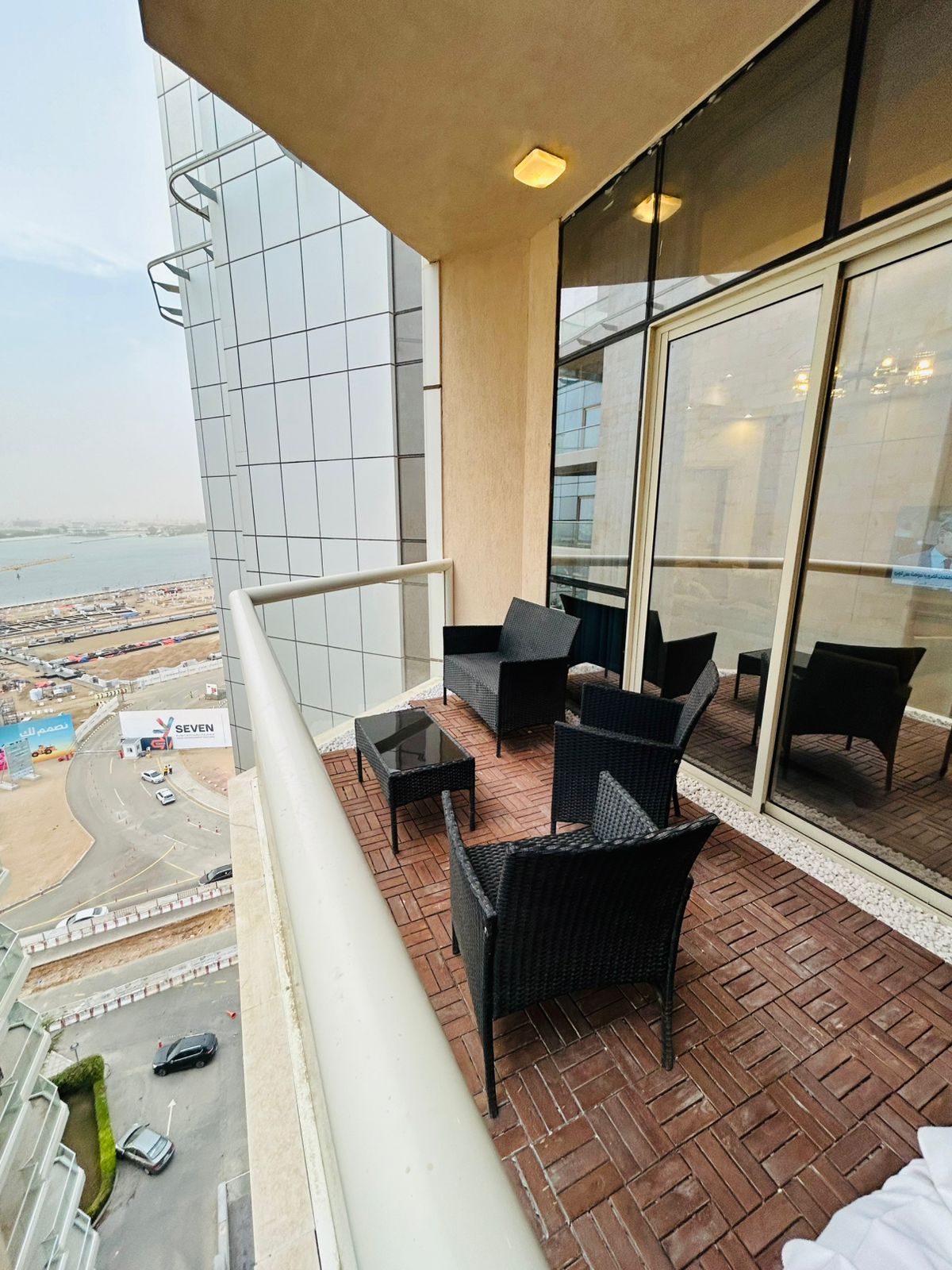 https://cdn.rekaz.io/tenants/3a152b6b-8169-58da-b277-ea546cb98519/3a19b2b3-928b-7952-e619-5851ba15787a.jpg