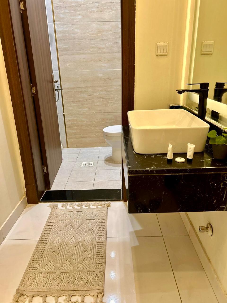 https://cdn.rekaz.io/tenants/3a152b6b-8169-58da-b277-ea546cb98519/3a19b2b6-c981-33a1-9c35-1bc6942f47c9.jpg