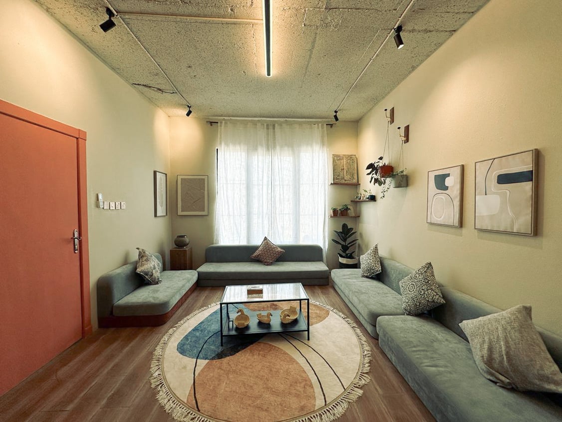 https://cdn.rekaz.io/tenants/3a1999fd-ab1f-2c22-1ec9-b1ba7e8f8398/3a199ec3-f170-76ab-1cb1-07be74a6c8cc.jpg
