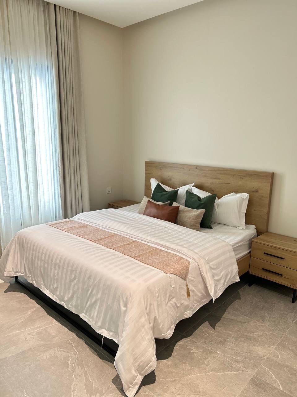 https://cdn.rekaz.io/tenants/3a1a2f2c-dfb5-baba-689e-0cf0b5e7aa77/3a1a3e86-0a90-16c0-99ea-870540b1abcf.jpg