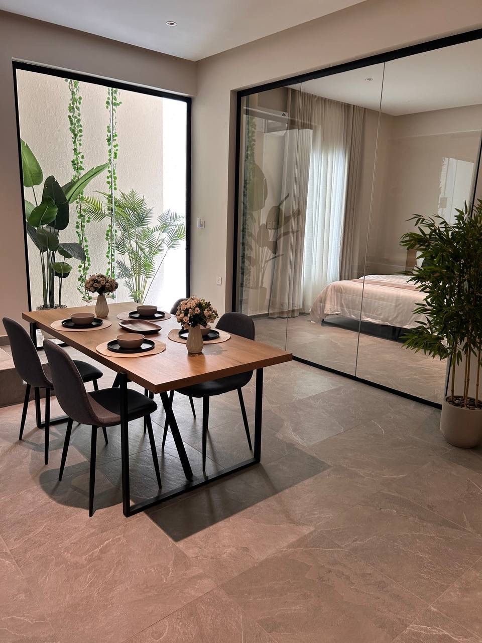 https://cdn.rekaz.io/tenants/3a1a2f2c-dfb5-baba-689e-0cf0b5e7aa77/3a1a3e86-8cb8-1f26-d597-7f37508ddebd.jpg