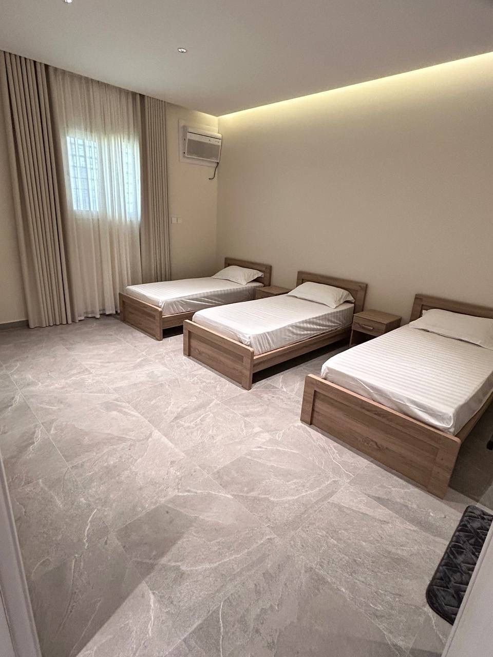 https://cdn.rekaz.io/tenants/3a1a2f2c-dfb5-baba-689e-0cf0b5e7aa77/3a1a3e86-935a-522a-4382-0f07800426ee.jpg