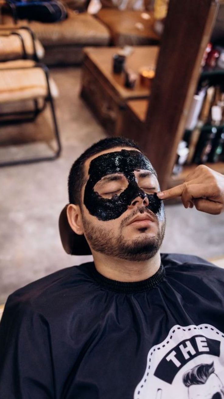 لزقة رؤوس سوداء