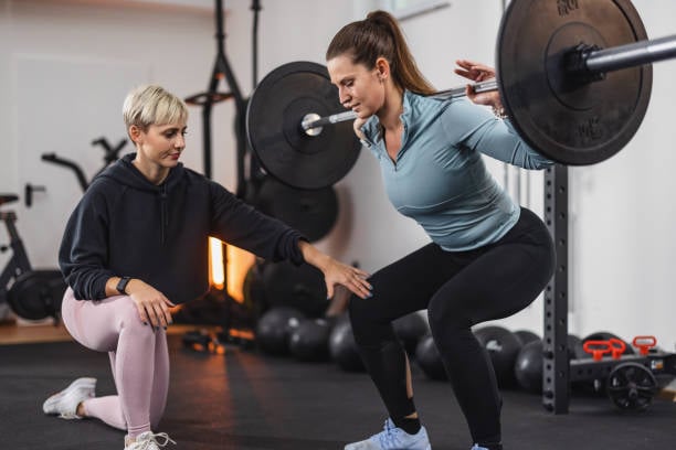 جلسة مع مدرب شخصي  A SESSION WITH A PERSONAL TRAINER